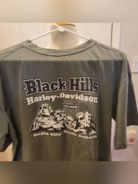 🏍EUC~ HARLEY-DAVIDSON Graphic  Tee. SOUTH DAKOTA